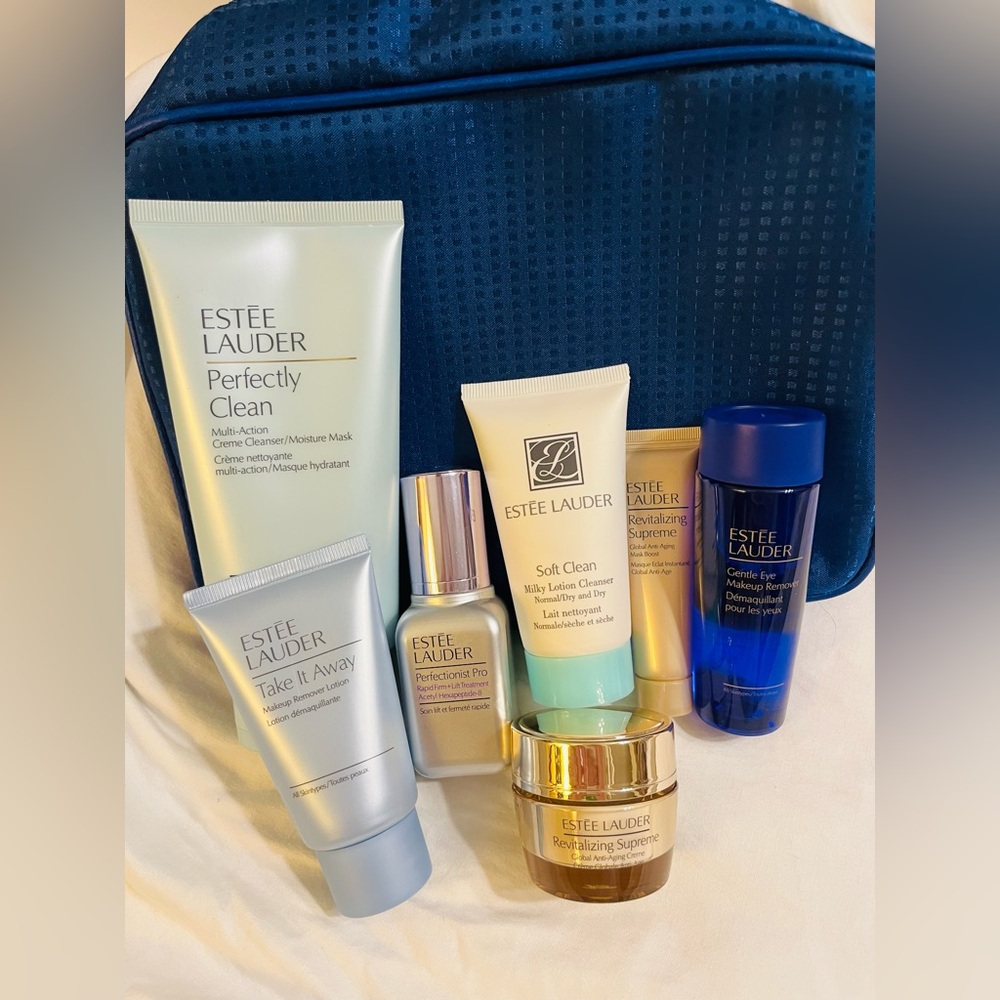 New! Estée Lauder Cleansers & Anti-Aging Bundle
